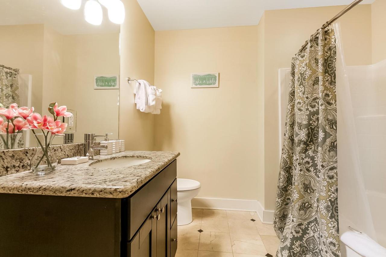 Beautiful Condos Steps From French Quarter And Bourbon St New Orleans Ngoại thất bức ảnh